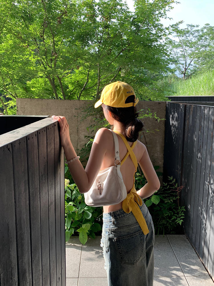 Ice Green Sleeveless Knitted Crop Top for Women - Summer Bubble Design, Short & Sexy Fashion Essential Ice Green Sleeveless Knitted Crop Top for Women - Summer Bubble Design, Short & Sexy Fashion Essential