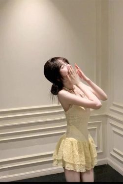 Irregular Butterfly Hollow-Out Halter Lace Dress – Women's Layered Two-Piece Set for Spring & Autumn, Sweet & Spicy Style