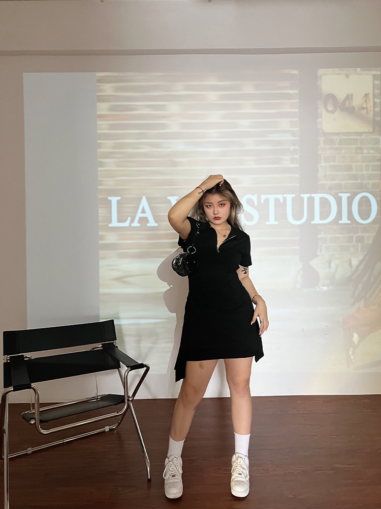 Irregular Design Little Black Dress with Polo Collar - Versatile Slim Fit for Women, Pure Desire Style, Trendy Niche Fashion Irregular Design Little Black Dress with Polo Collar - Versatile Slim Fit for Women, Pure Desire Style, Trendy Niche Fashion