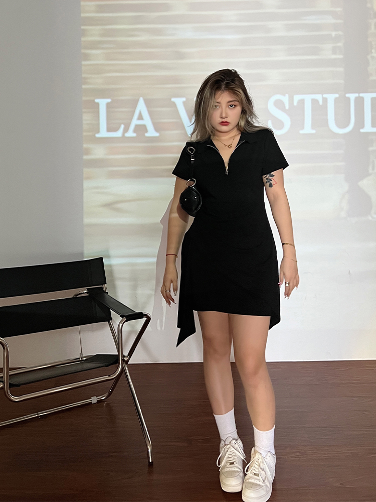 Irregular Design Little Black Dress with Polo Collar - Versatile Slim Fit for Women, Pure Desire Style, Trendy Niche Fashion Irregular Design Little Black Dress with Polo Collar - Versatile Slim Fit for Women, Pure Desire Style, Trendy Niche Fashion