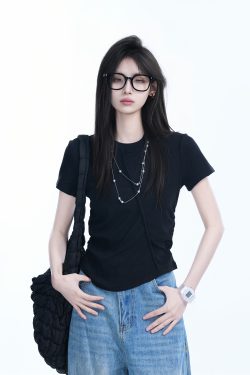 Irregular Pleated Slim Fit Short-Sleeved T-Shirt for Women - Trendy Casual Style