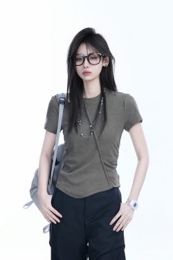 Irregular Pleated Slim Fit Short-Sleeved T-Shirt for Women - Trendy Casual Style