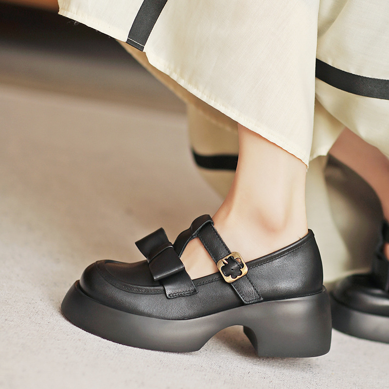 Italian-Style Bow Soft Sole 6 cm Heels - Comfortable Genuine Leather Footwear for Effortless Elegance Italian-Style Bow Soft Sole 6 cm Heels - Comfortable Genuine Leather Footwear for Effortless Elegance