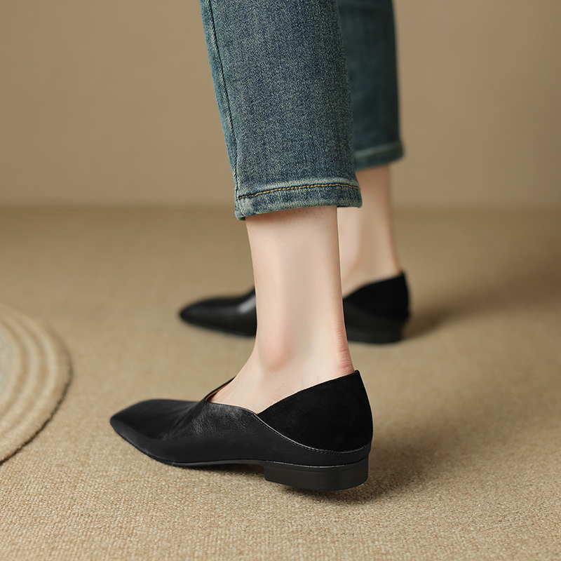 Italian-Style Genuine Leather Retro Soft-Soled Shoes - Comfortable 2 cm Heel, Fashionable and Versatile Footwear for All Occasions Italian-Style Genuine Leather Retro Soft-Soled Shoes - Comfortable 2 cm Heel, Fashionable and Versatile Footwear for All Occasions