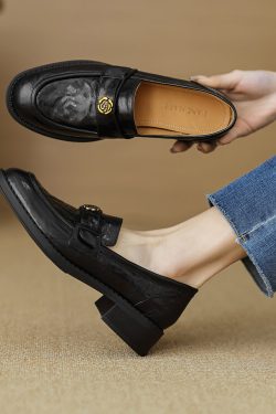 Italian-Style Soft Leather Chelsea Ankle Boots for Women - Chunky Heels, Non-Fatiguing, 90s Inspired, Stylish Comfort