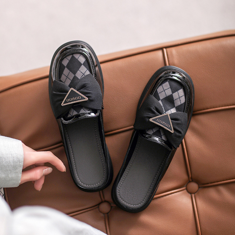 Italian-Style Soft Sole Summer Bow Mesh Patent Leather Shoes - Comfortable 3 cm Heels for Effortless Style Italian-Style Soft Sole Summer Bow Mesh Patent Leather Shoes - Comfortable 3 cm Heels for Effortless Style