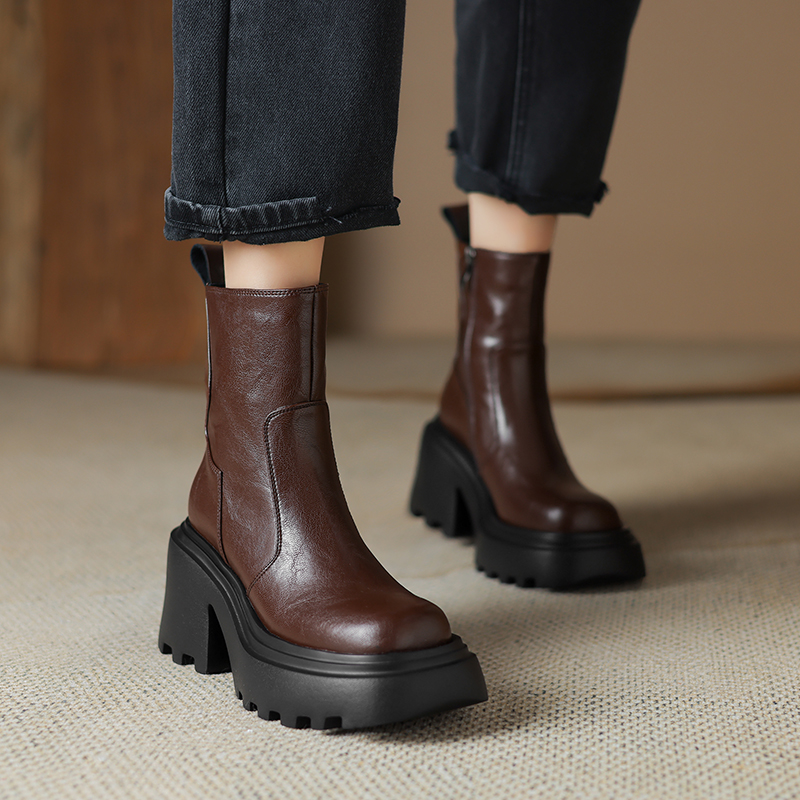 Italian-Style Soft-Soled Non-Fatiguing Thick-Soled Martin Boots for Women in Genuine Leather - 8 cm Height Italian-Style Soft-Soled Non-Fatiguing Thick-Soled Martin Boots for Women in Genuine Leather - 8 cm Height