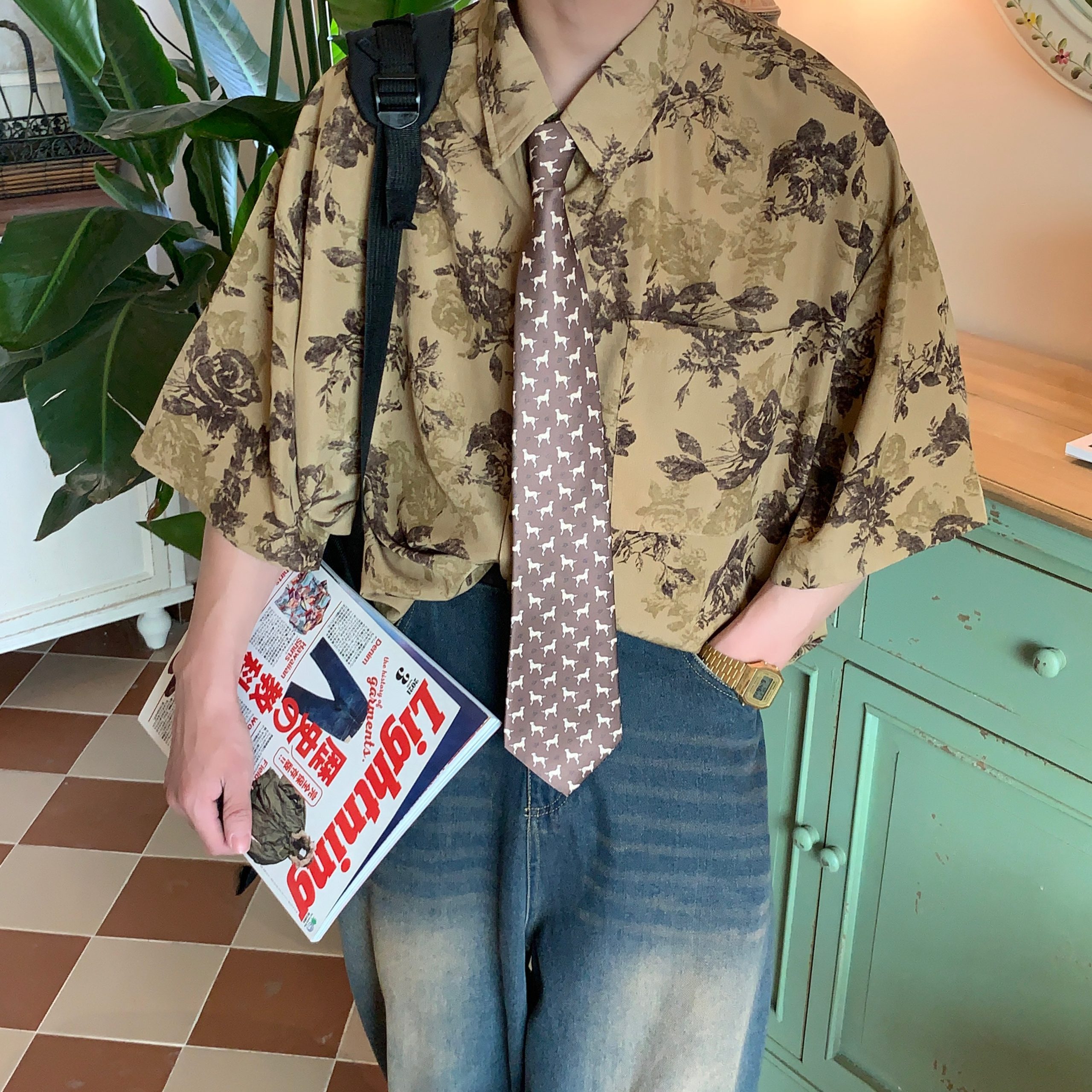 Japanese Retro Floral Print Short Sleeve Shirt - Summer Chic Hong Kong Style Casual Top for Effortless Y2K Fashion Japanese Retro Floral Print Short Sleeve Shirt - Summer Chic Hong Kong Style Casual Top for Effortless Y2K Fashion