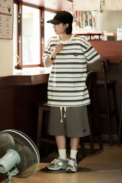 Japanese Retro Loose Five-Point Shorts for Men and Women - Casual Hong Kong Style Summer Shorts