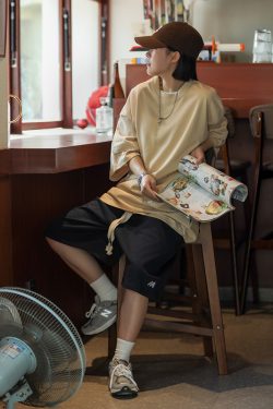 Japanese Retro Loose Five-Point Shorts for Men and Women - Casual Hong Kong Style Summer Shorts