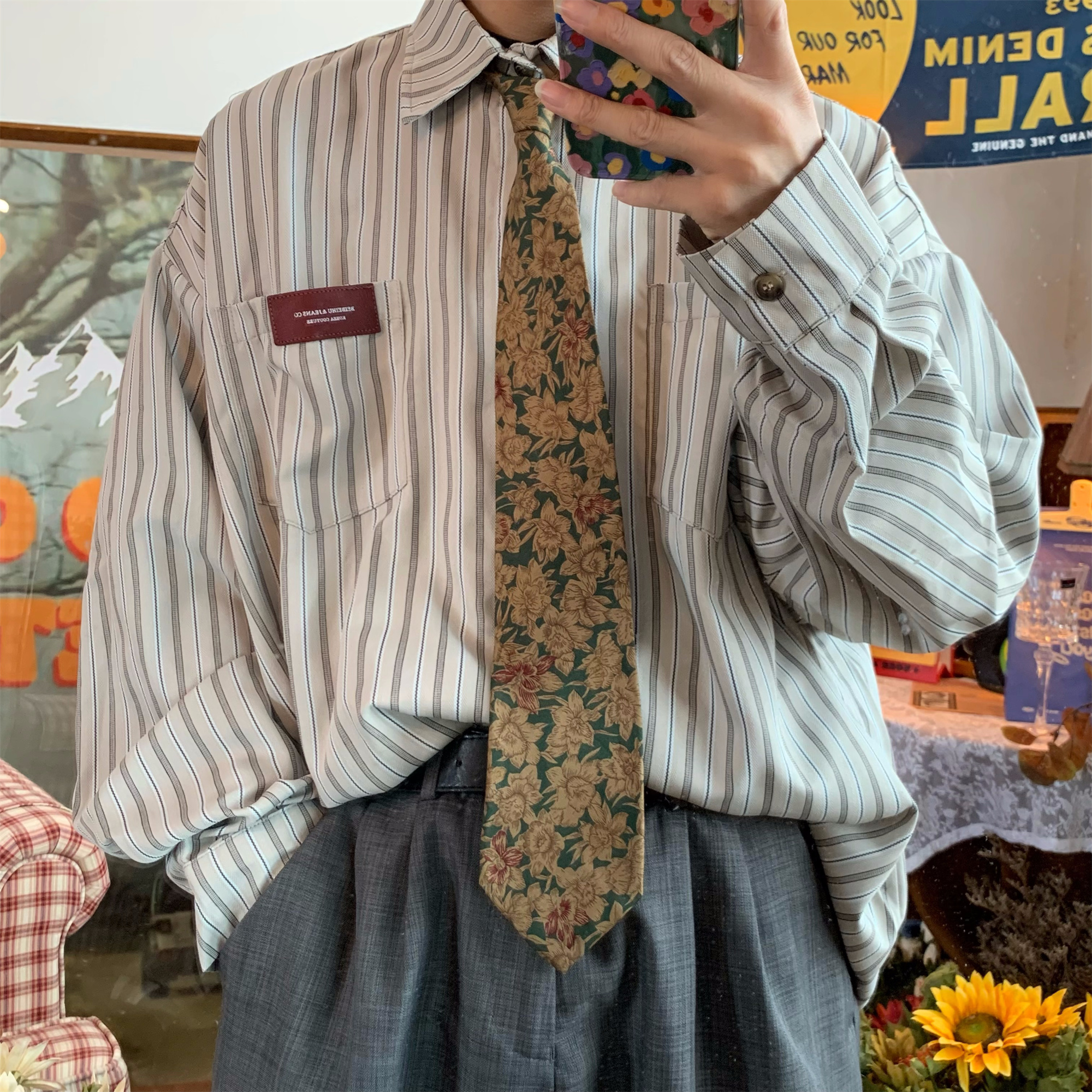 Japanese Retro Vertical Striped Long Sleeve Shirt for Autumn 2024 – Loose Fit, Sun Protection, Casual Style Japanese Retro Vertical Striped Long Sleeve Shirt for Autumn 2024 – Loose Fit, Sun Protection, Casual Style