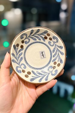 Japanese-Style 4.5-Inch Ceramic Sushi Plate - Retro Distressed Coarse Pottery for Dipping Sauce, Seasoning, and Hot Pot