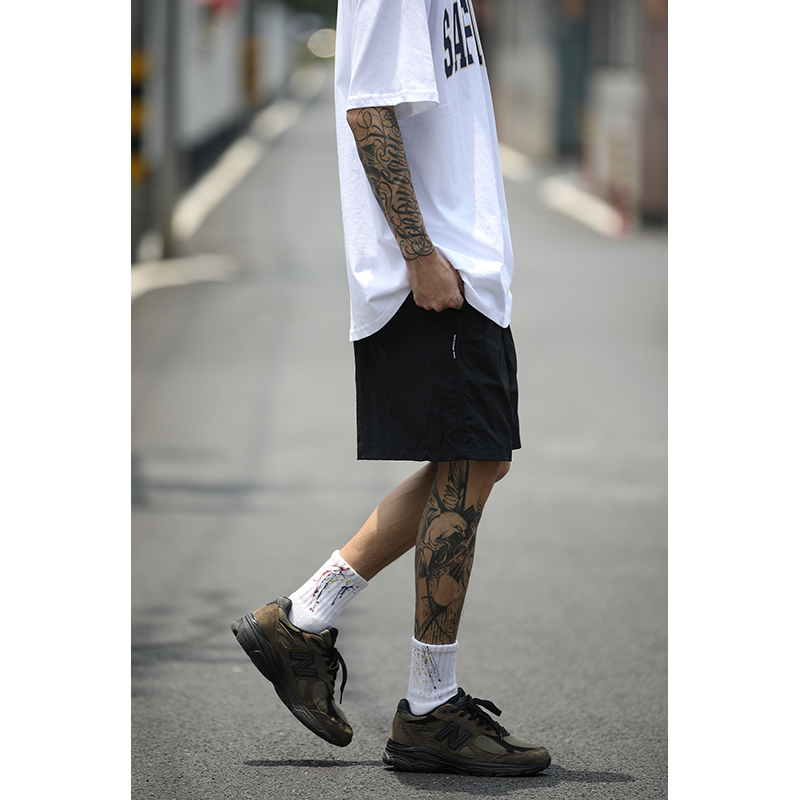 Japanese-Style Candy Color Sports Shorts for Men & Women - Lightweight Quick-Dry Summer Beach Shorts, Loose Fit Five-Point Design Japanese-Style Candy Color Sports Shorts for Men & Women - Lightweight Quick-Dry Summer Beach Shorts, Loose Fit Five-Point Design