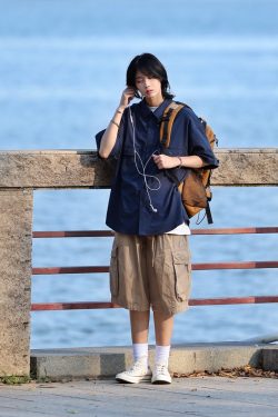 Japanese-Style Checkered Drop Shoulder Short-Sleeve Shirt with Double Pockets - Unisex Youth Jacket for 90s and Y2K Fashion