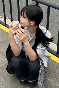 Japanese Style Cuban Collar Short Sleeve Shirt for Women, Summer Plaid Loose Casual Top with Drawstring, College Vibe