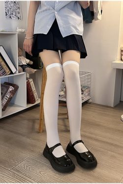 Japanese Style Cute Pudding Bear Knee-High Socks for Women - Stretchable, Thin, Sweet, Perfect for Casual Looks