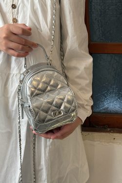 Japanese-Style Mini Backpack with High-End Quilted Chain Design, Unique Fashion Accessory for Trendy Styles