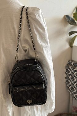 Japanese-Style Mini Backpack with High-End Quilted Chain Design, Unique Fashion Accessory for Trendy Styles