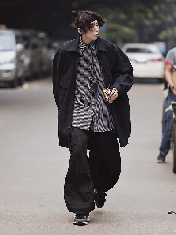 Japanese-Style Oversized Mid-Length Long Sleeve Shirt Jacket for Men - Casual 90s Inspired Fashion Japanese-Style Oversized Mid-Length Long Sleeve Shirt Jacket for Men - Casual 90s Inspired Fashion