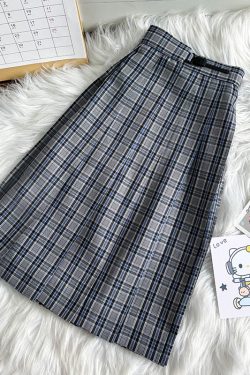 Japanese Style Pleated JK Skirt - Women's High Waist Slim Short Skirt, Luo Yan Pudding Bear Design, Y2K Aesthetic