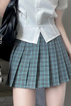 Japanese Style Pleated JK Skirt - Women's High Waist Slim Short Skirt, Luo Yan Pudding Bear Design, Y2K Aesthetic