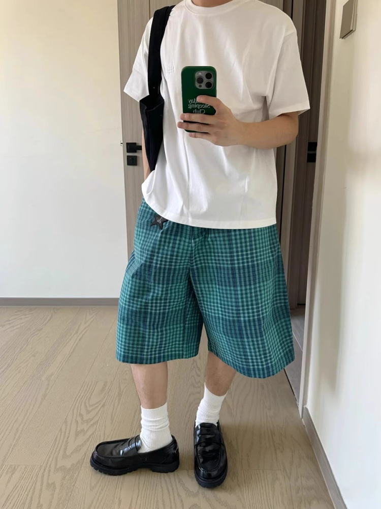 Japanese-Style Retro Blue Check Loose Shorts for Men and Women - Summer High Street Casual Five-Point Shorts, Couples' Versatile Fashion Japanese-Style Retro Blue Check Loose Shorts for Men and Women - Summer High Street Casual Five-Point Shorts, Couples' Versatile Fashion