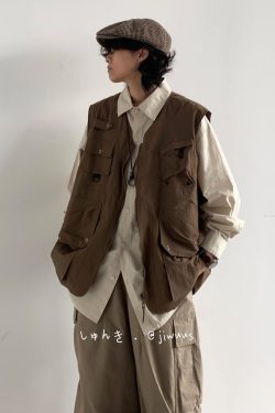Japanese-Style Retro Multi-Pocket Vest for Men and Women - Casual Loose Sleeveless Layering Outerwear for Spring and Autumn