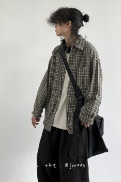 Japanese-style Retro Plaid Long Sleeve Shirt Jacket for Men and Women, Unisex Loose Fit, Versatile City Boy Style for Spring and Autumn