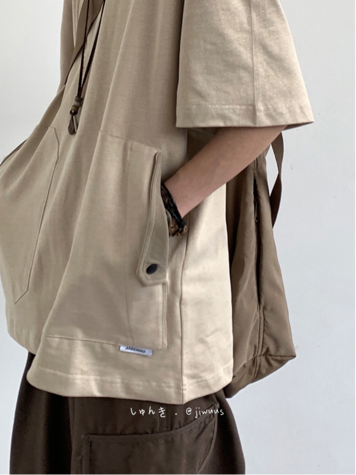 Japanese-Style Retro Pocket Short Sleeve T-Shirt for Men and Women - Loose Casual Versatile Summer Tee Japanese-Style Retro Pocket Short Sleeve T-Shirt for Men and Women - Loose Casual Versatile Summer Tee