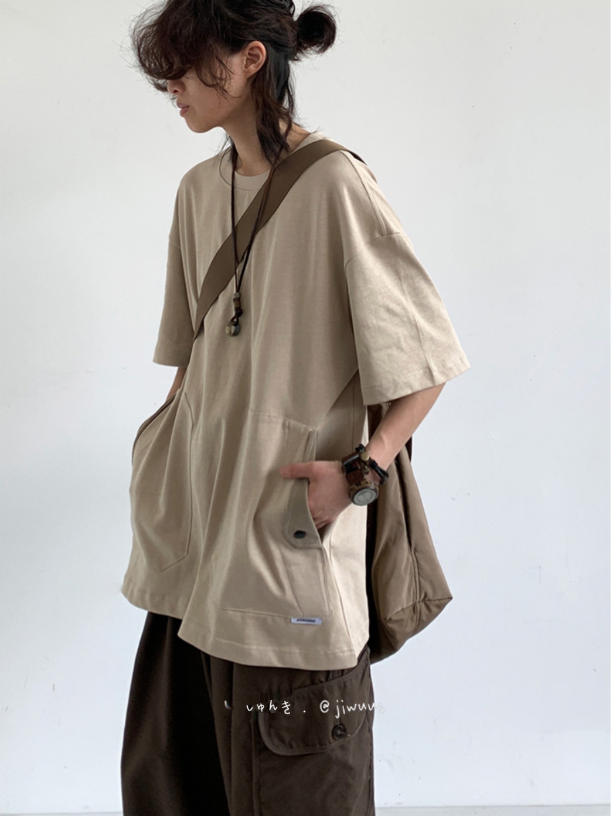 Japanese-Style Retro Pocket Short Sleeve T-Shirt for Men and Women - Loose Casual Versatile Summer Tee Japanese-Style Retro Pocket Short Sleeve T-Shirt for Men and Women - Loose Casual Versatile Summer Tee