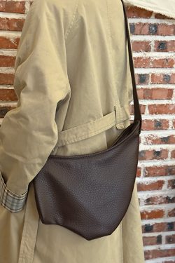 Japanese-Style Retro Soft Leather Horn Bag for Women, Niche Lazy Dumpling Shoulder Crossbody Bag with Large Capacity