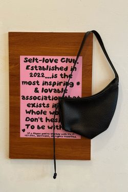 Japanese-Style Retro Soft Leather Horn Bag for Women, Niche Lazy Dumpling Shoulder Crossbody Bag with Large Capacity