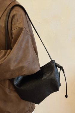 Japanese-Style Retro Soft Leather Horn Bag for Women, Niche Lazy Dumpling Shoulder Crossbody Bag with Large Capacity