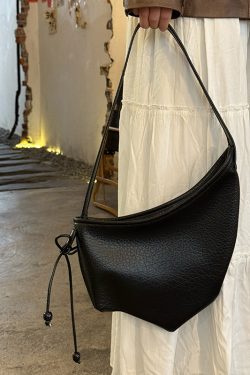 Japanese-Style Retro Soft Leather Horn Bag for Women, Niche Lazy Dumpling Shoulder Crossbody Bag with Large Capacity