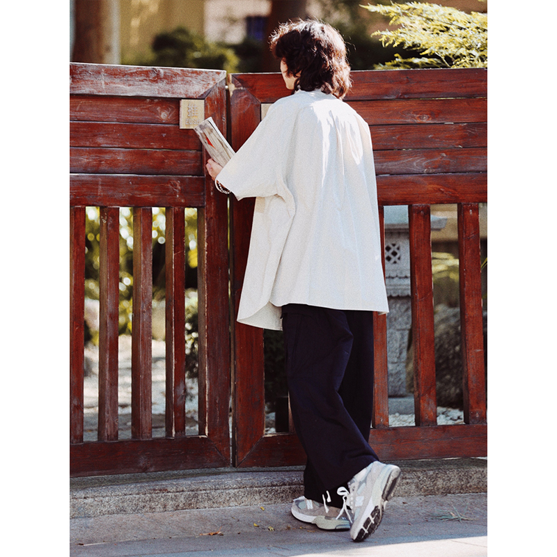 Japanese Style Retro Street Fashion Short Sleeve Shirt for Men & Women with Patch Pockets - Loose Fit Workwear Top Japanese Style Retro Street Fashion Short Sleeve Shirt for Men & Women with Patch Pockets - Loose Fit Workwear Top