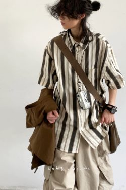 Japanese-Style Retro Vertical Striped Short Sleeve Shirt - Vintage Loose Casual Couple Top for Summer Trend