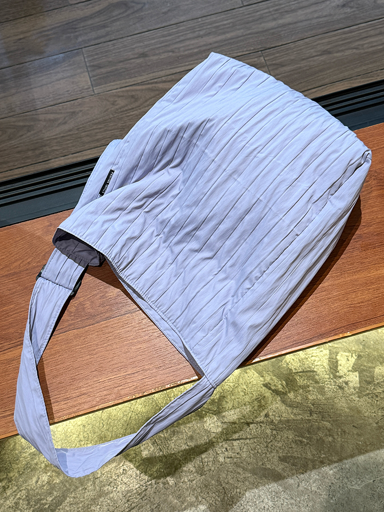 Japanese-Style Single-Shoulder Canvas Tote Bag for Women, Large-Capacity Wrinkled Design, Perfect for Class and Commuting Japanese-Style Single-Shoulder Canvas Tote Bag for Women, Large-Capacity Wrinkled Design, Perfect for Class and Commuting