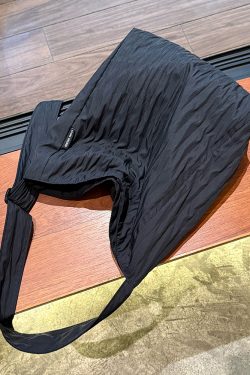 Japanese-Style Single-Shoulder Canvas Tote Bag for Women, Large-Capacity Wrinkled Design, Perfect for Class and Commuting