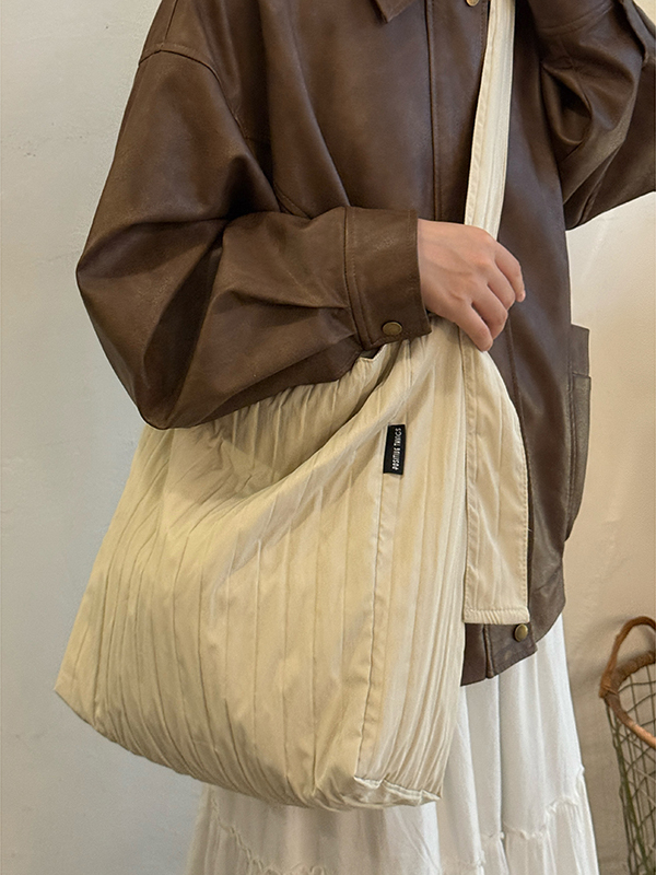 Japanese-Style Single-Shoulder Canvas Tote Bag for Women, Large-Capacity Wrinkled Design, Perfect for Class and Commuting Japanese-Style Single-Shoulder Canvas Tote Bag for Women, Large-Capacity Wrinkled Design, Perfect for Class and Commuting