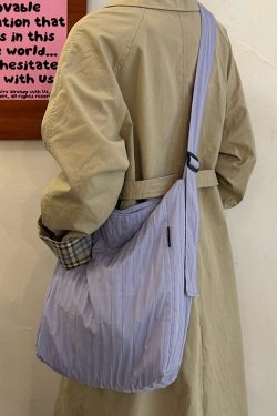 Japanese-Style Single-Shoulder Canvas Tote Bag for Women, Large-Capacity Wrinkled Design, Perfect for Class and Commuting