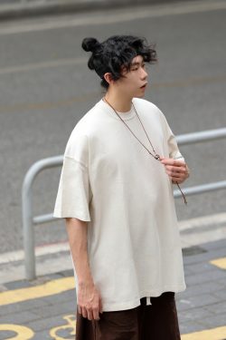 Japanese-Style Small Collar Short-Sleeve T-Shirt for Men - Casual Retro Tee with Hole Design, Loose Fit for Y2K and 90s Vibes