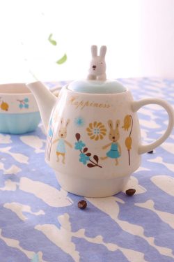 Japanese-Style Sugar Rabbit Ceramic Teapot Set with 2 Teacups and Filter - Cute Afternoon Tea Set for Two, Kids and Parents Tea Service