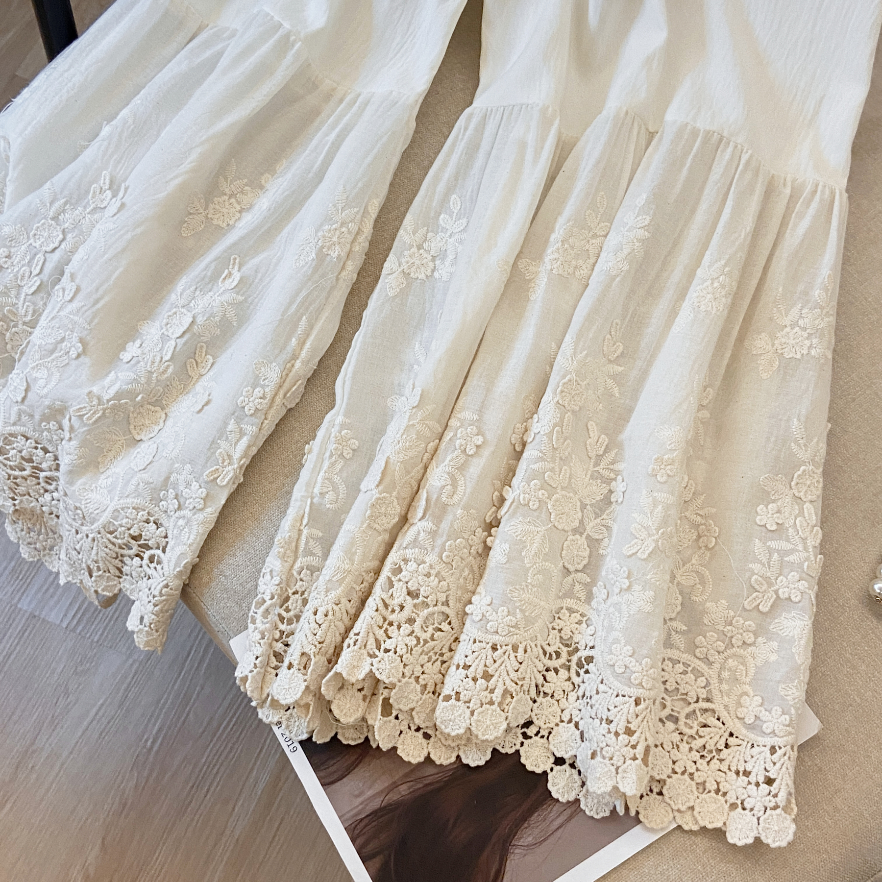 Japanese-Style Wide-Leg Pants for Women, Elegant Artistic Design with Elastic Waist and Layered Water-Soluble Lace Trim, Nine-Point Length Japanese-Style Wide-Leg Pants for Women, Elegant Artistic Design with Elastic Waist and Layered Water-Soluble Lace Trim, Nine-Point Length