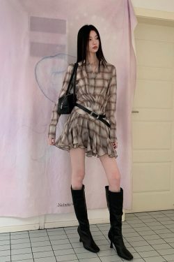 Khaki Plaid Collar Loose Ruffled Short Dress with Pleated Skirt - Trendy Niche Style for Summer 90s Fashion