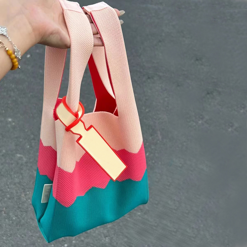 Knitted Textured Rainbow Tote Bag - Trendy Three-Color Handbag for Spring/Summer 2025 Fashion Knitted Textured Rainbow Tote Bag - Trendy Three-Color Handbag for Spring/Summer 2025 Fashion