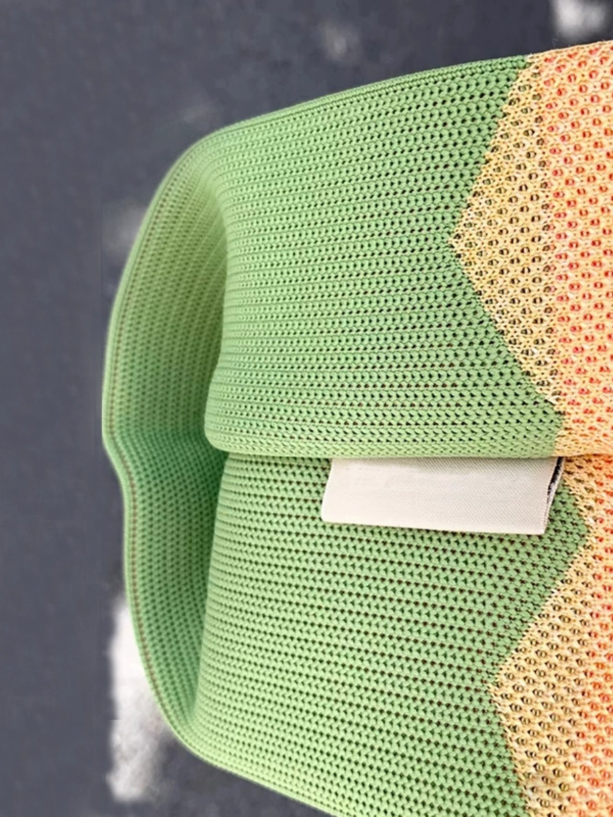 Knitted Textured Rainbow Tote Bag - Trendy Three-Color Handbag for Spring/Summer 2025 Fashion Knitted Textured Rainbow Tote Bag - Trendy Three-Color Handbag for Spring/Summer 2025 Fashion