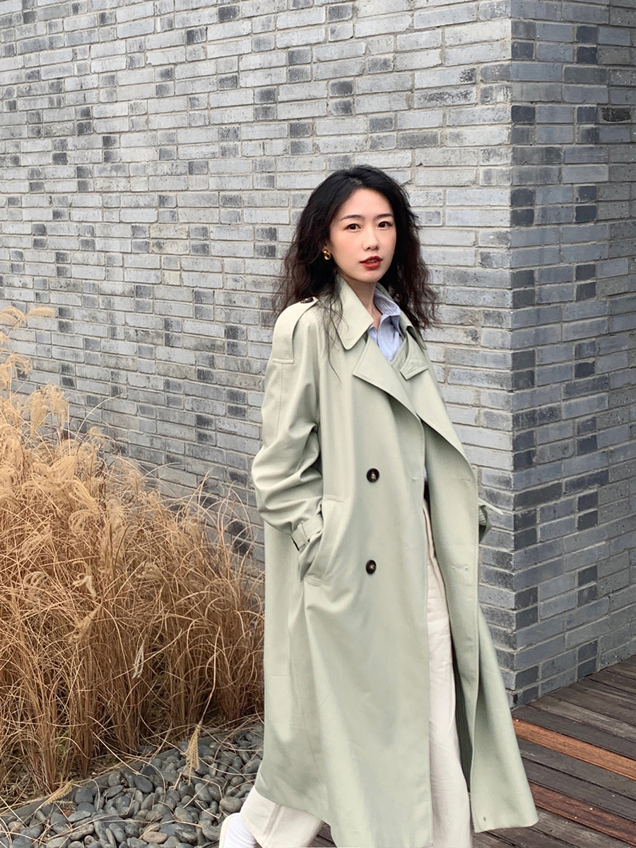 Korean Chic Long Trench Coat for Women - Mid-Length Stylish Outerwear for Spring and Autumn, Perfect for Shorter Individuals Korean Chic Long Trench Coat for Women - Mid-Length Stylish Outerwear for Spring and Autumn, Perfect for Shorter Individuals