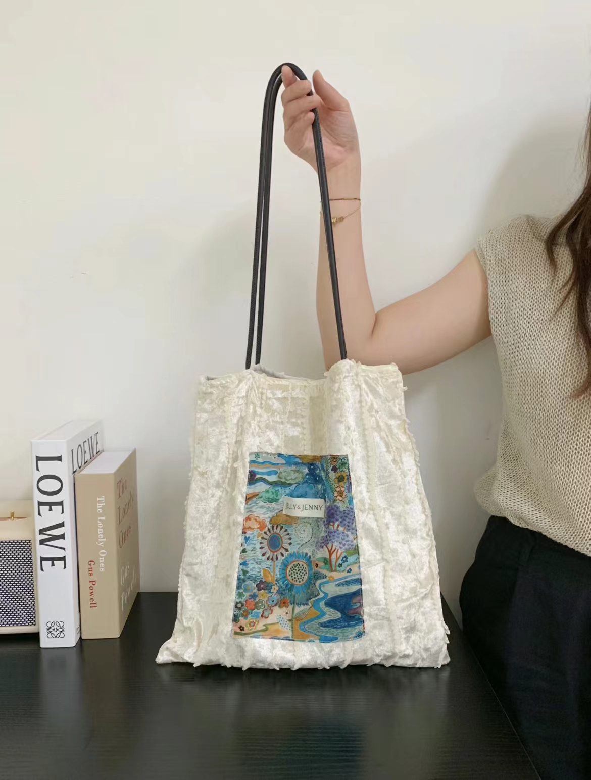 Korean High-End Casual Paradise Patchwork Velvet Canvas Shoulder Bag - Stylish Underarm Tote for Effortless Everyday Fashion Korean High-End Casual Paradise Patchwork Velvet Canvas Shoulder Bag - Stylish Underarm Tote for Effortless Everyday Fashion