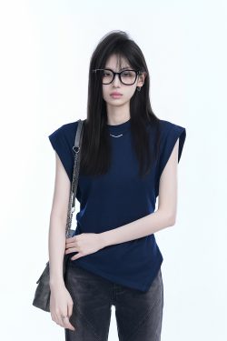 Korean High-End Sleeveless T-Shirt for Women, Slim Fit with Irregular Hem, Trendy Design - Perfect for Casual Chic Looks