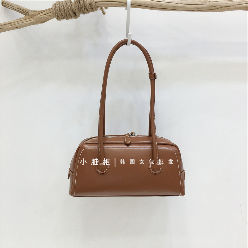 Korean Retro Bowling Bag - 2024 Spring Handheld Shoulder Underarm Boston Bag for Fashionable Niche Style Korean Retro Bowling Bag - 2024 Spring Handheld Shoulder Underarm Boston Bag for Fashionable Niche Style